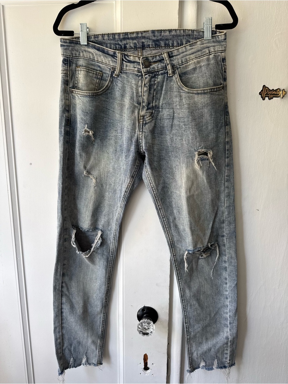Men's Light Blue Distressed Skinny Jeans